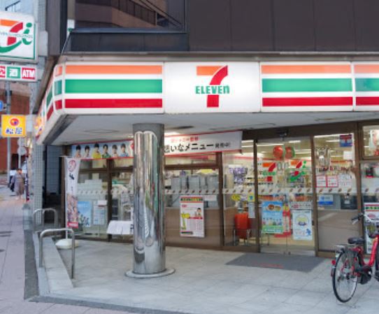 コンビニ　セブン－イレブン港区飯倉店（コンビニ）まで570m