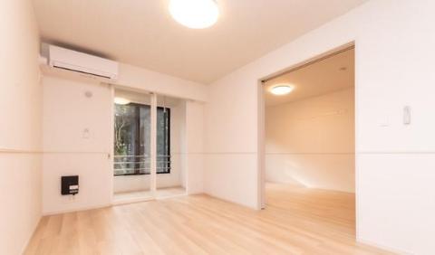 居室・リビング　室内