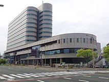 図書館　南区図書館（図書館）まで288m