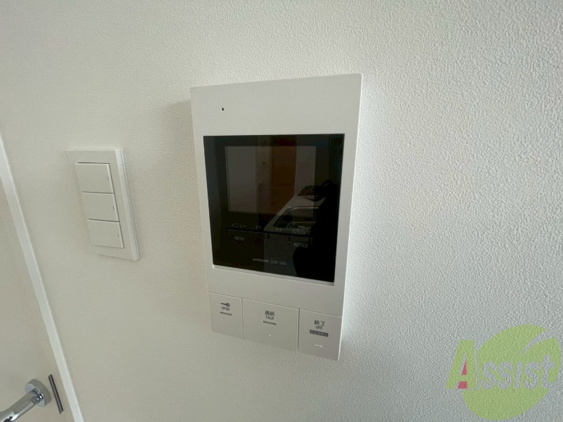 セキュリティ　モニタ付インターホンでセキュリティ面も安心です。