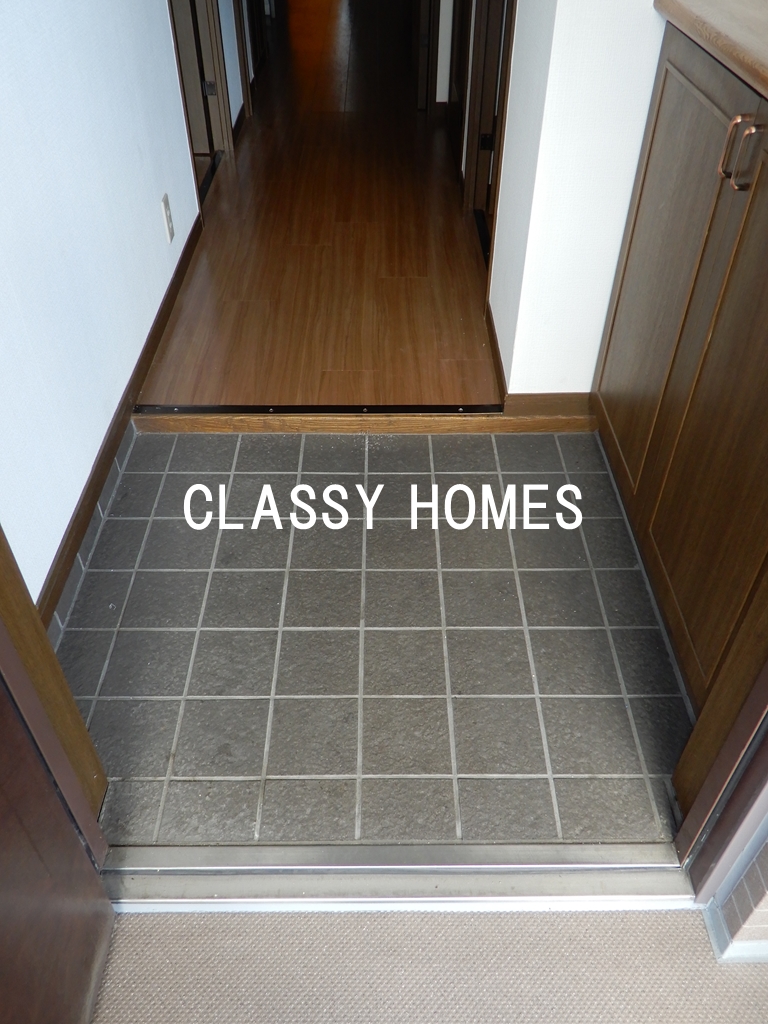 玄関　1998年竣工　アイルサイドテラス：玄関