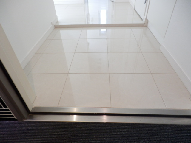 玄関　他部屋参考写真