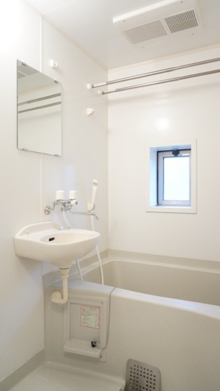 バス・シャワールーム　図面と現状に相違がある場合には現状を優先