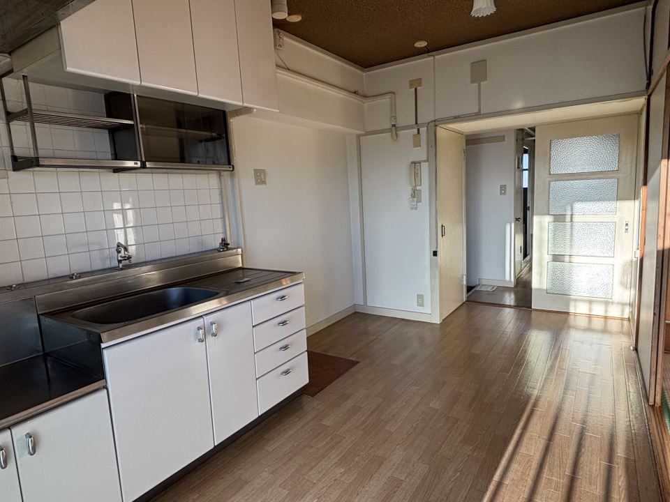 居室・リビング　日当たりのいいお部屋です