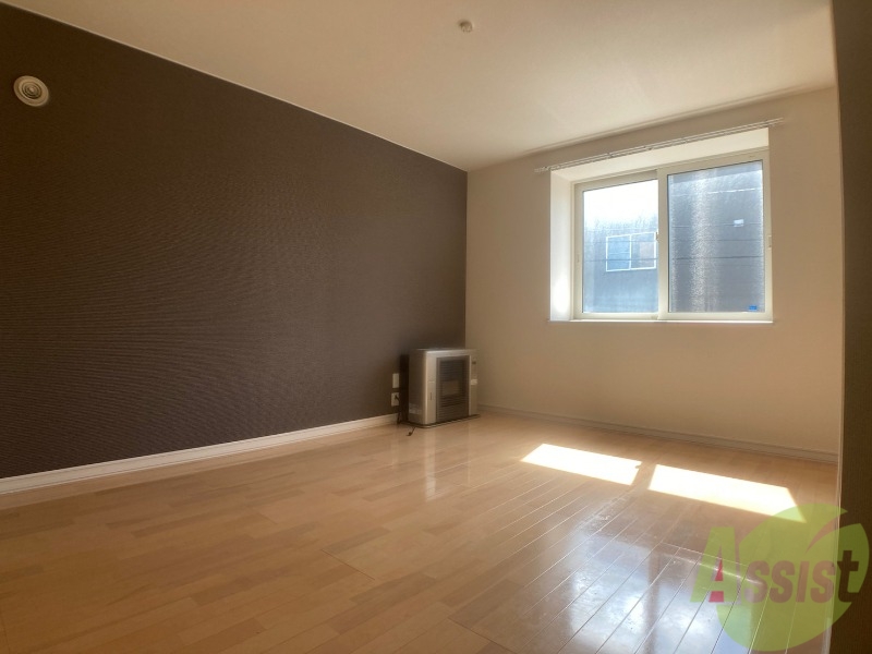 居室・リビング　広くてキレイなお部屋が広がっていて、充実した生活が送れそう。