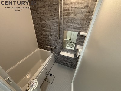 バス・シャワールーム　落ち着く空間のバスルーム♪