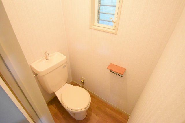 トイレ　※別部屋参考画像です。