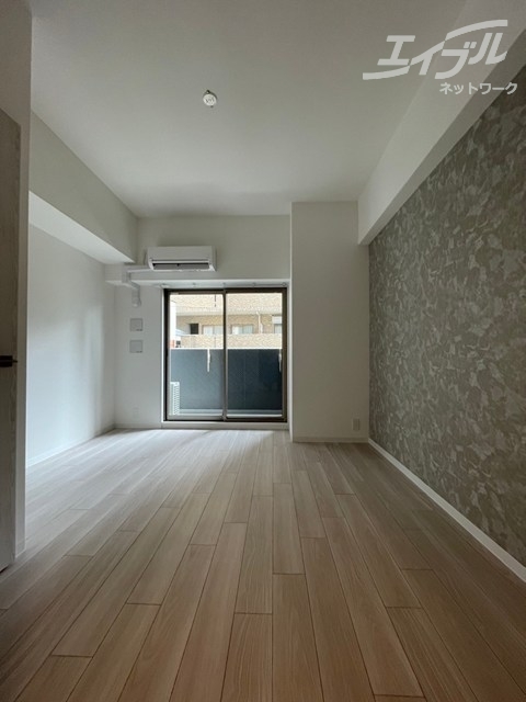 居室・リビング　広々としたお部屋になります。