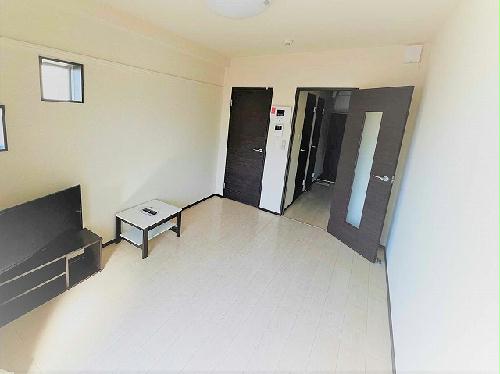 居室・リビング　2階タイプのお部屋です。