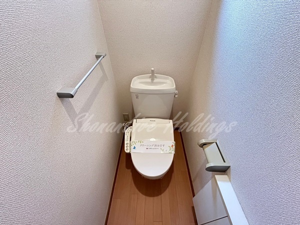 トイレ　清潔感のあるトイレです