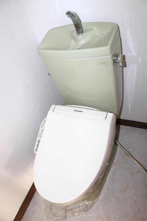 トイレ　シャワートイレ