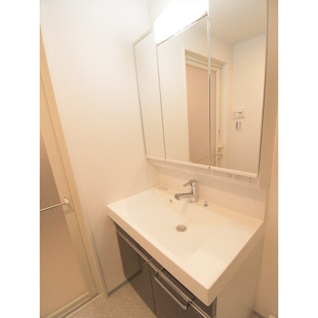 洗面設備　忙しい朝には欠かせない洗面所です