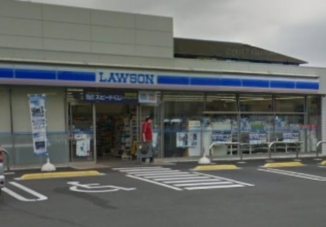 コンビニ　ローソン（コンビニ）まで800m