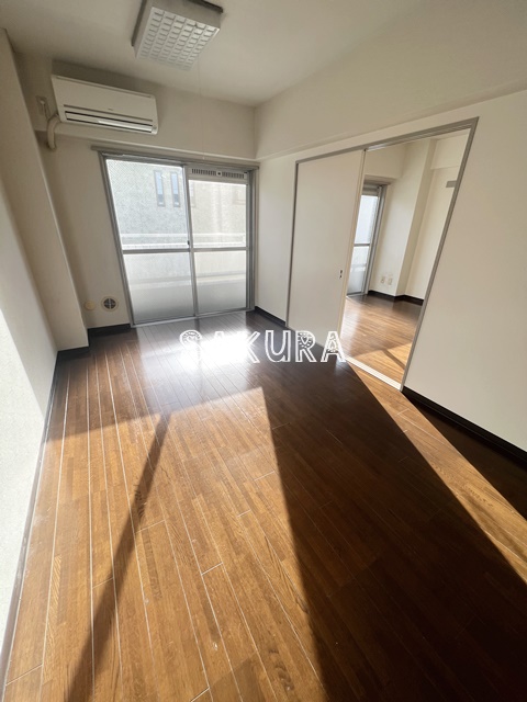 居室・リビング　使いやすい形の為、レイアウトを楽しめます♪