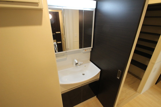 洗面設備　※別部屋の写真です