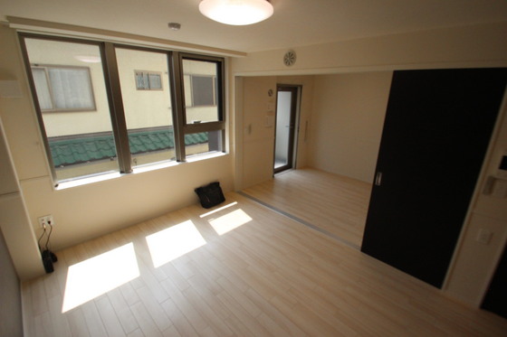 居室・リビング　※別部屋の写真です