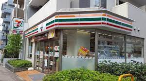 コンビニ　セブンイレブン文京湯島2丁目店（コンビニ）まで124m