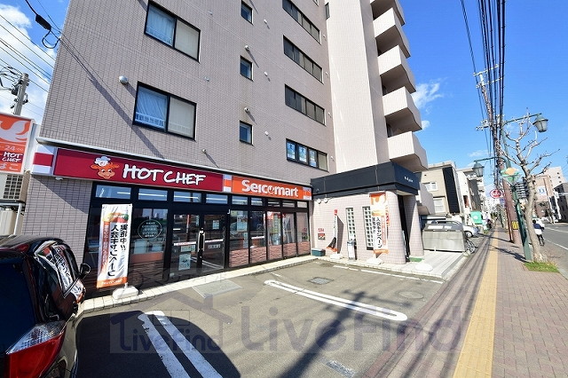 コンビニ　セイコーマート豊平8条店（コンビニ）まで108m