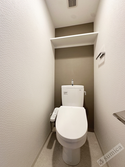 トイレ　温水洗浄便座付き♪♪