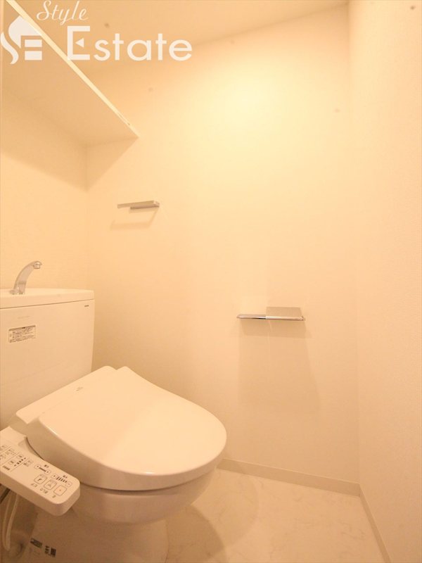 トイレ　同仕様内装