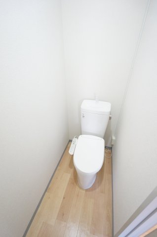 トイレ　物件、駅でお待ち合わせでのご案内歓迎！