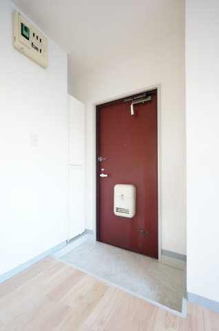 玄関　物件、駅でお待ち合わせでのご案内歓迎！
