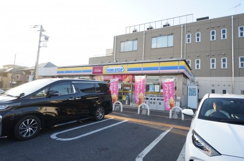 コンビニ　ミニストップ 千葉末広3丁目店（コンビニ）まで215m