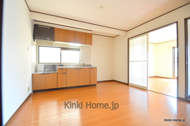 居室・リビング　写真は別のお部屋のものでございます