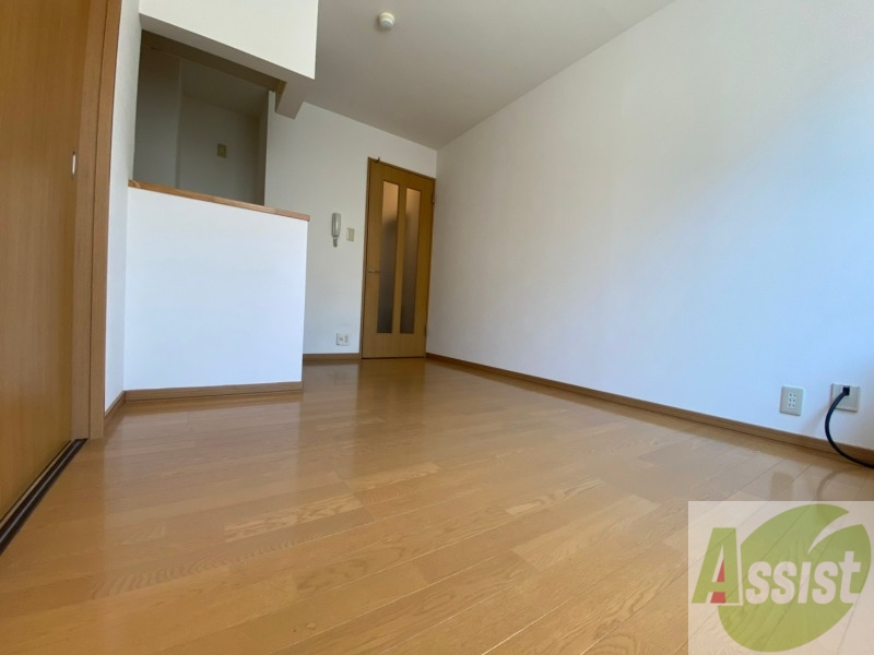 居室・リビング　キッチン側からＬＤＫを撮影。イメージを掴んでくださいね。