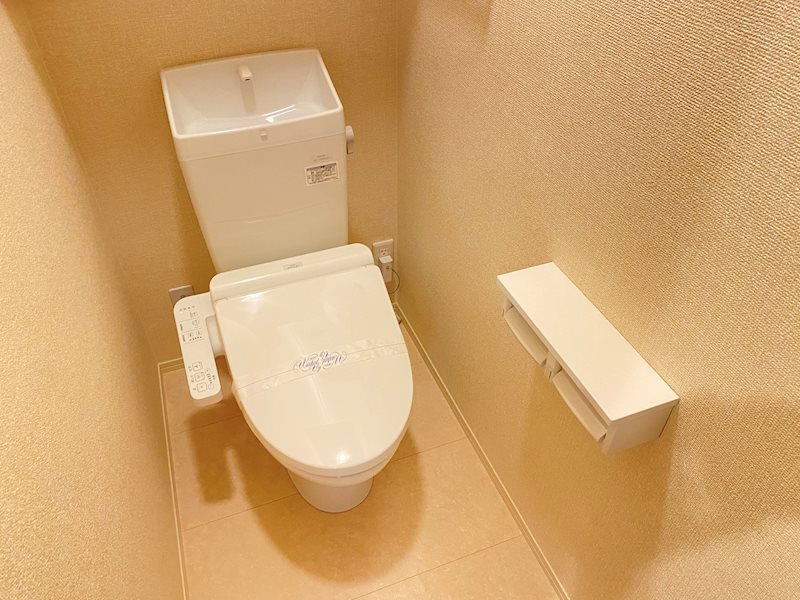 トイレ　※別のお部屋のお写真です。御参考までに。