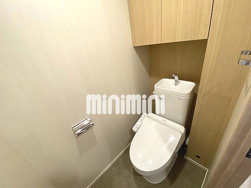 トイレ　温水洗浄トイレです。