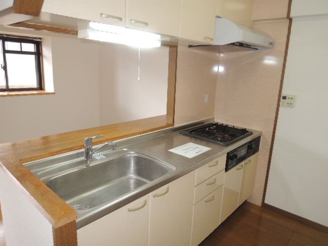 キッチン　キッチン　 ※別号室参考写真