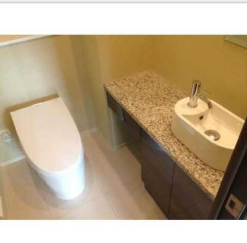 トイレ　写真は同タイプ住戸です。