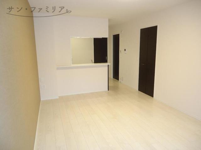 居室・リビング　同一物件別部屋写真