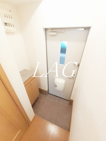 玄関　玄関です。