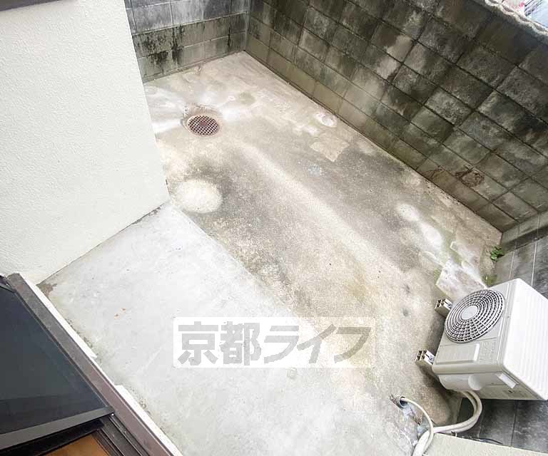 その他設備　しっかりとしたドアです。