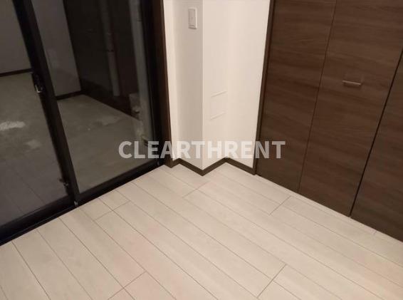 居室・リビング　別号室写真のため室内フローリング等配色が異なります