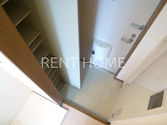 玄関　シューズボックスあります