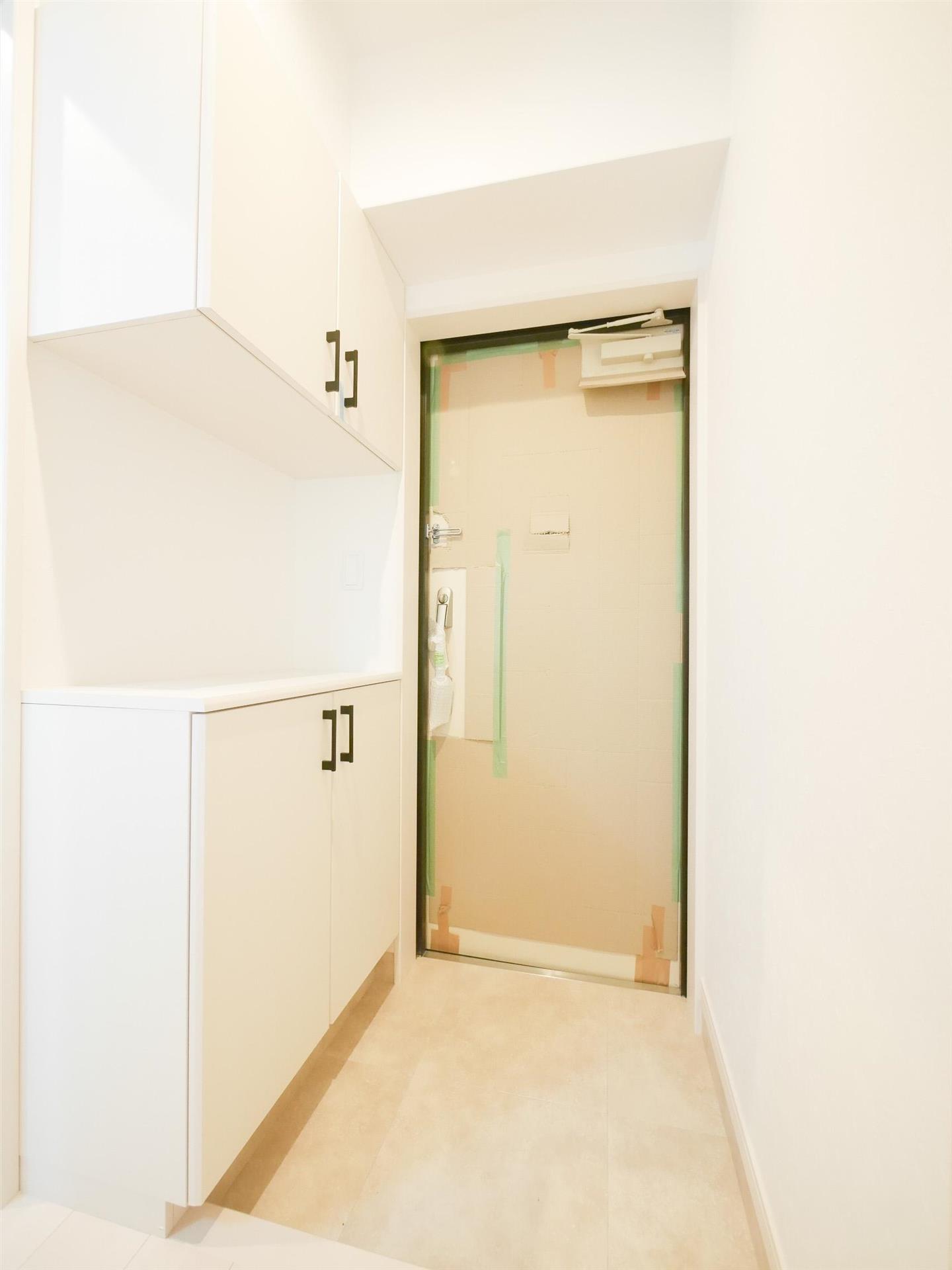 玄関　※2階モデルルーム写真※