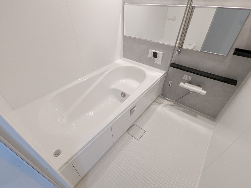 バス・シャワールーム　図面と現状に相違がある場合には現状を優先