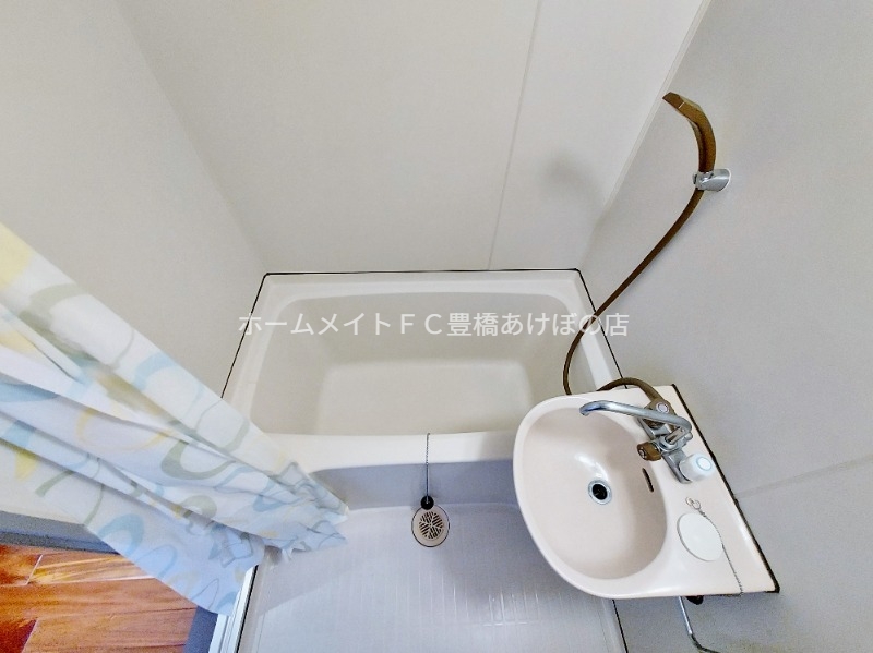 バス・シャワールーム　同型別部屋写真