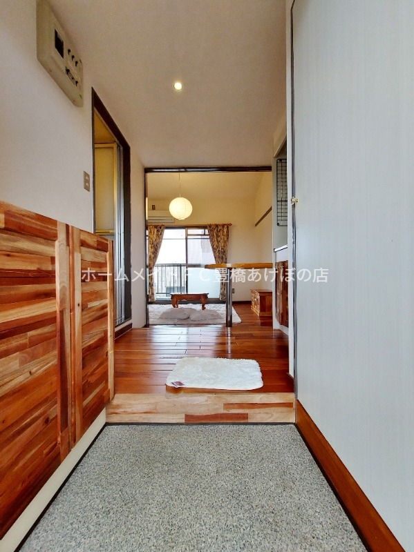 玄関　同型別部屋写真