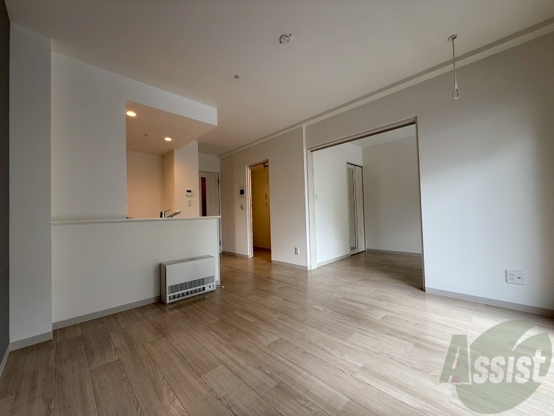 居室・リビング　広くてきれいなリビングです！快適に過ごせそうですね。