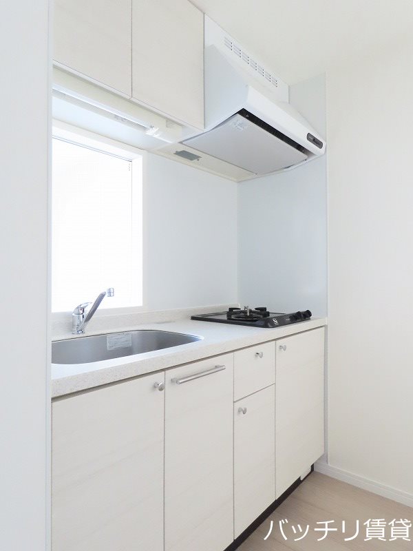 キッチン　同型イメージの為、現状を優先致します。