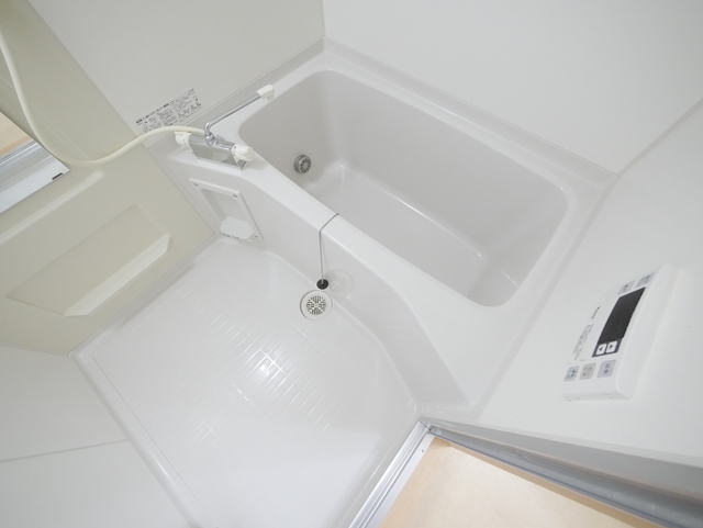 バス・シャワールーム　★洗い場スペースが広く取られたバスです★