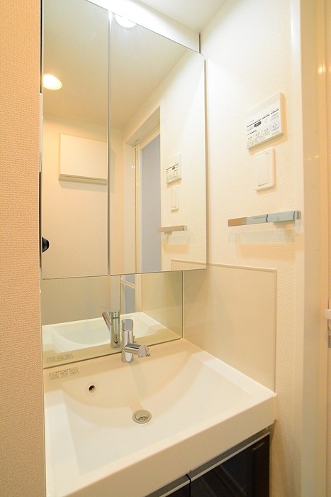洗面設備　忙しい朝には欠かせない洗面所です