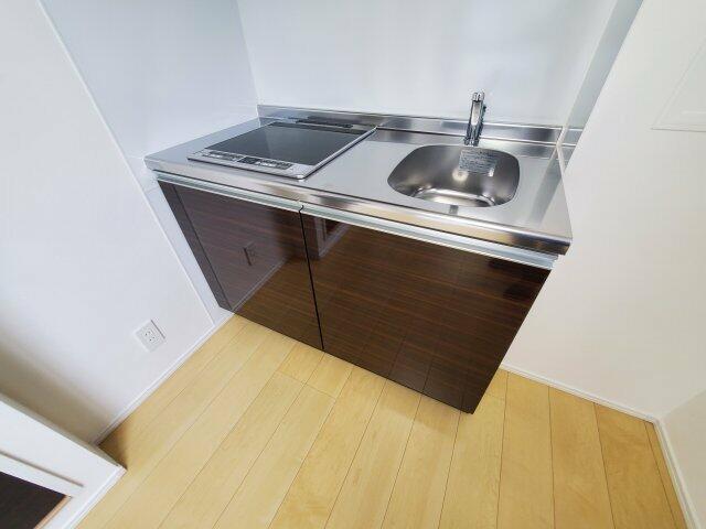 キッチン　退去前につき、前回募集時のお…?