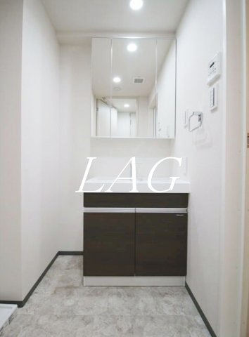 洗面設備　洗面台です。