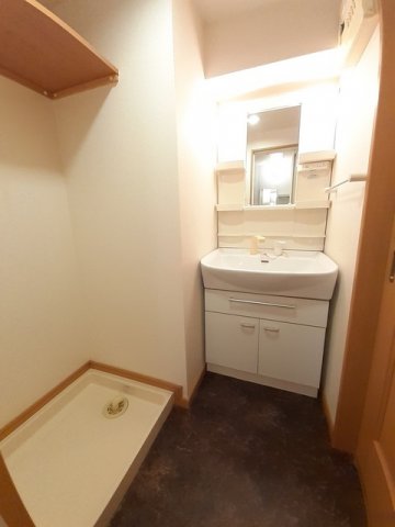 洗面設備　洗面所です