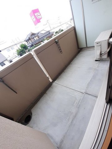 バルコニー　広々としたバルコニーです